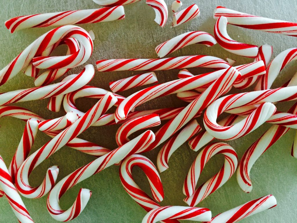holiday-christmas-candy-canes