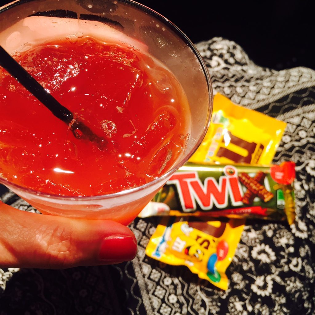 drinking-in-front-of-your-child-cocktail-candy