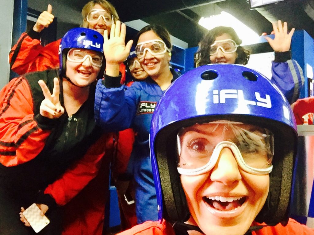 jill-simonian-fab-mom-keeping-up-joneses-movie-blogger-event-ifly-hollywood-universal-studios