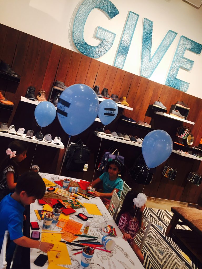 toms-americana-brand-store-shop-childrens-hospital-los-angeles-give